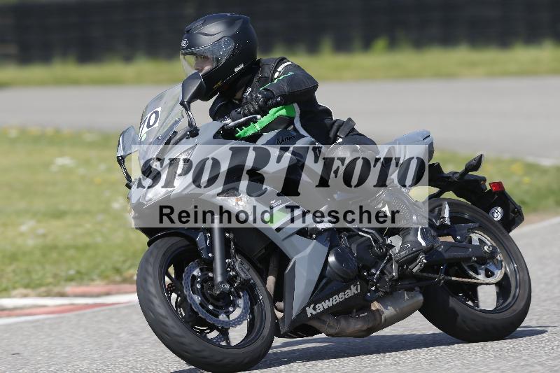 Archiv-2025/09 22.04.2025 Cornu Master School ADR/gruen-vert/70